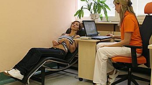 Neinvazivní analyzátor krve AMP