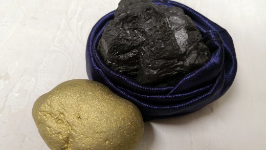 Výroční diamantový bludný balvan v kategorii družstev za rok 2017 - tým lobbistů prosazujících Tradiční čínskou medicínu do českého zdravotnictví za mimořádně úspěšné přezírání vědecké medicíny Výroční diamantový bludný balvan v kategorii družstev za rok 2017 - tým lobbistů prosazujících Tradiční čínskou medicínu do českého zdravotnictví za mimořádně úspěšné přezírání vědecké medicíny